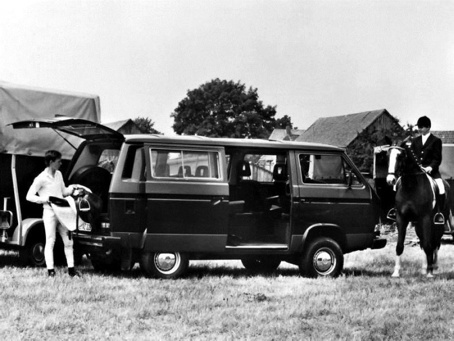  Volkswagen T3 Caravelle Syncro 1985 года  (фото 2 из 11)